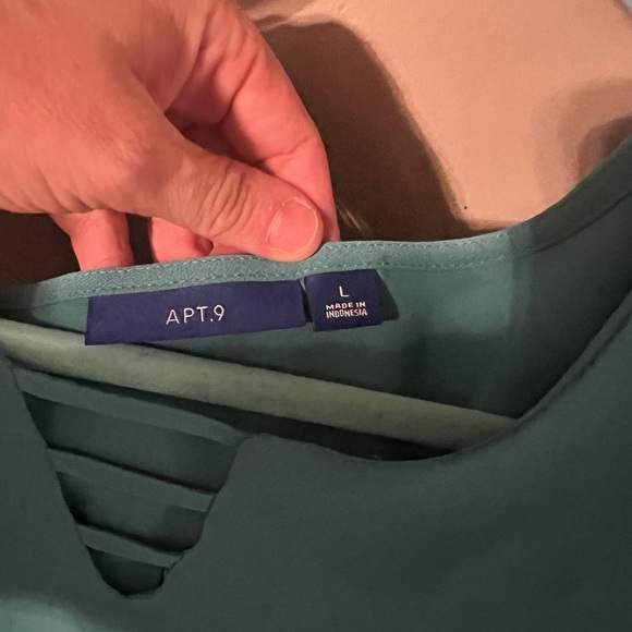 Teal Apt 9 size large dress top - Picture 2 of 2